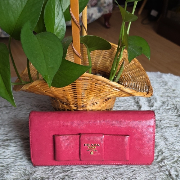 Prada Handbags - Prada Bifold LingWallet